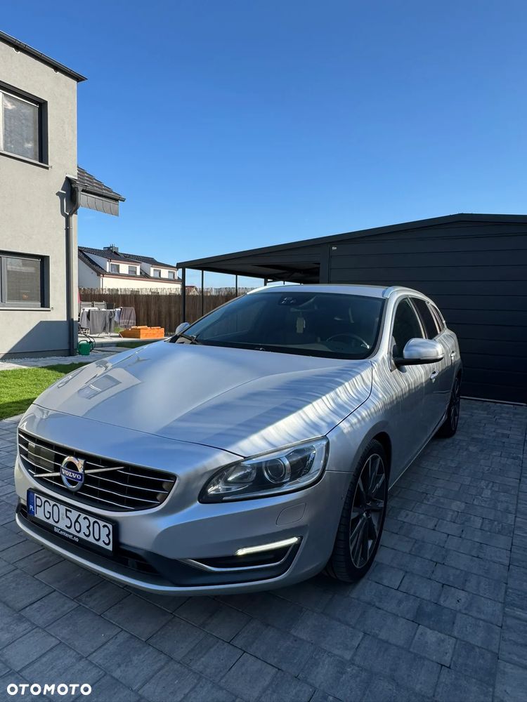 Volvo V60 D4 Geartronic Momentum - 8