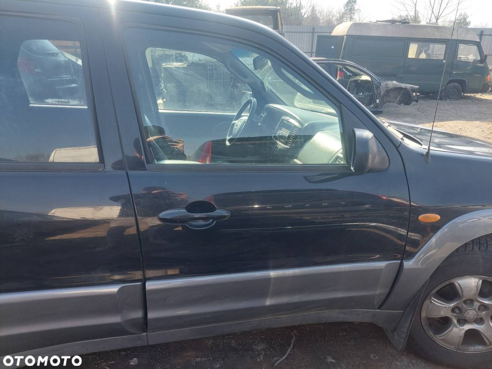 DRZWI KOMPLETNE PRAWY PRZÓD MAZDA TRIBUTE PRZEDLIFT - 1