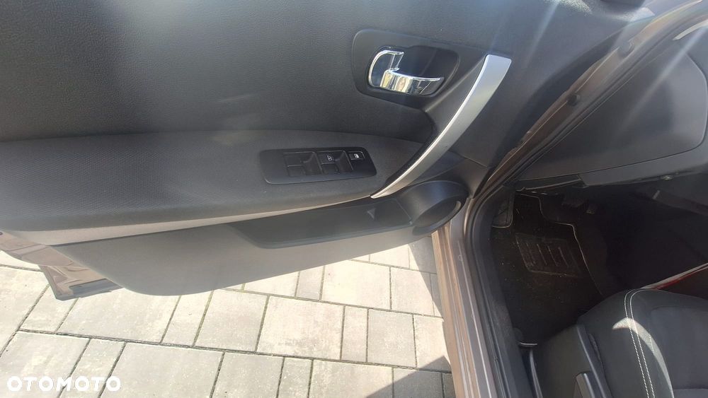 Nissan Qashqai+2 2.0 dCi DPF 4x4 tekna - 10
