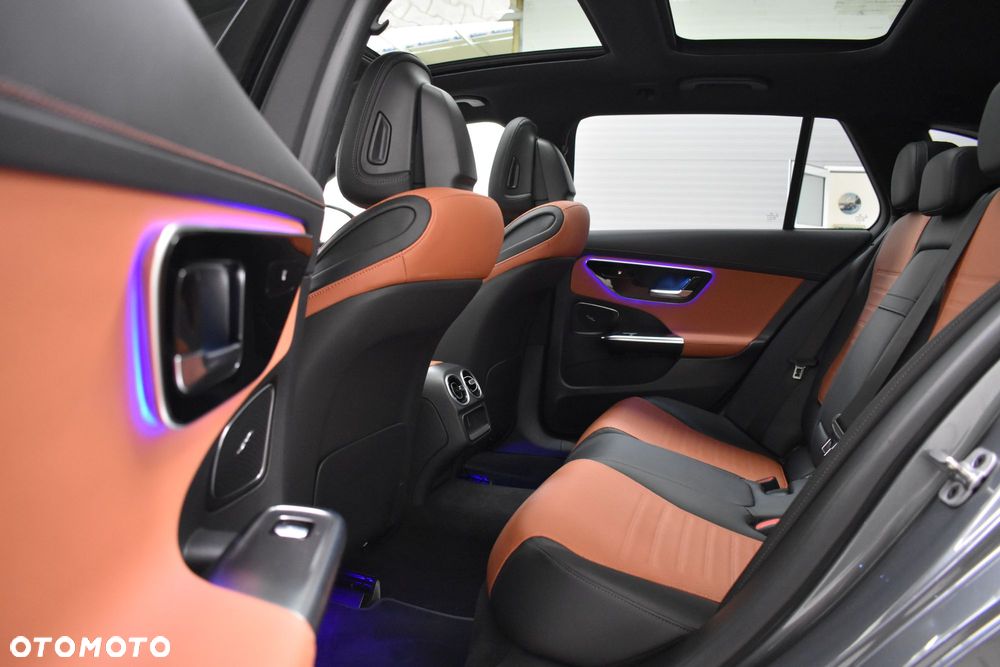 Mercedes-Benz Klasa C 200 d 9G-TRONIC AMG Line - 22