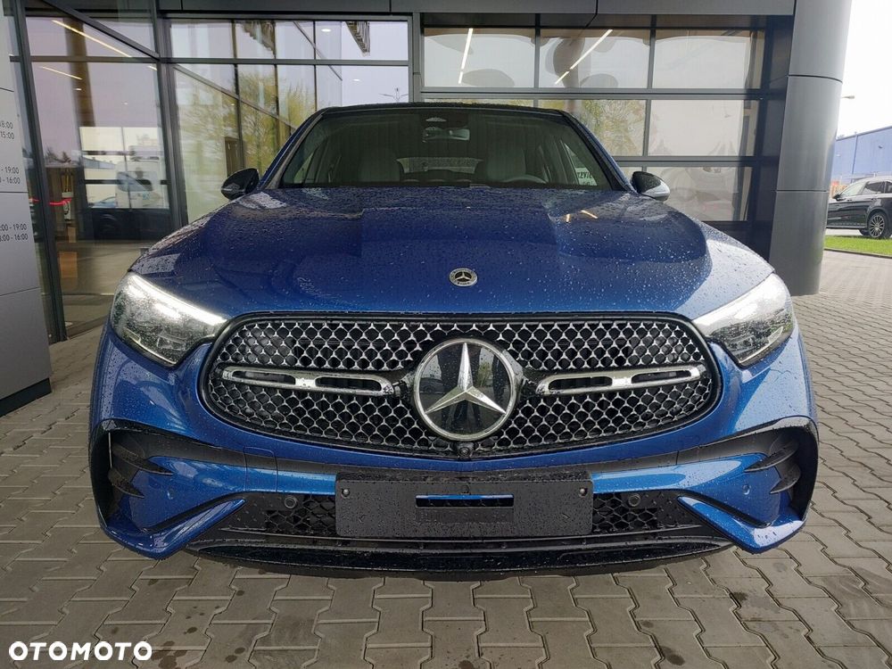 Mercedes-Benz GLC - 12