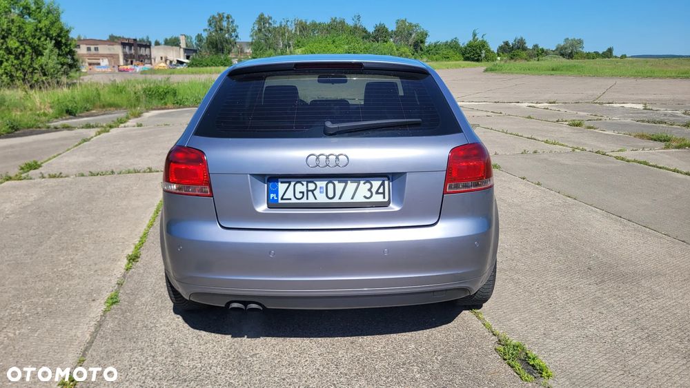 Audi A3 3-drzwiowe 2.0 TDI Ambition - 4
