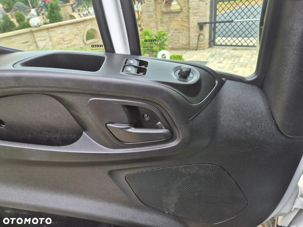 Iveco DAILY 35S15 3.0 L3H2 KLIMATRONIK  TEMPOMAT 189.000KM SERWIS - 29