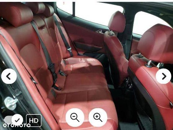 Kia Stinger - 30