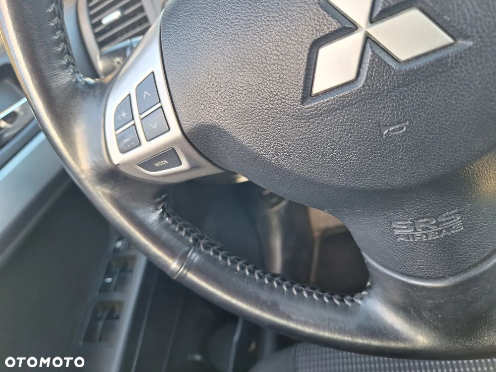 Mitsubishi Lancer 1.5 Invite - 22