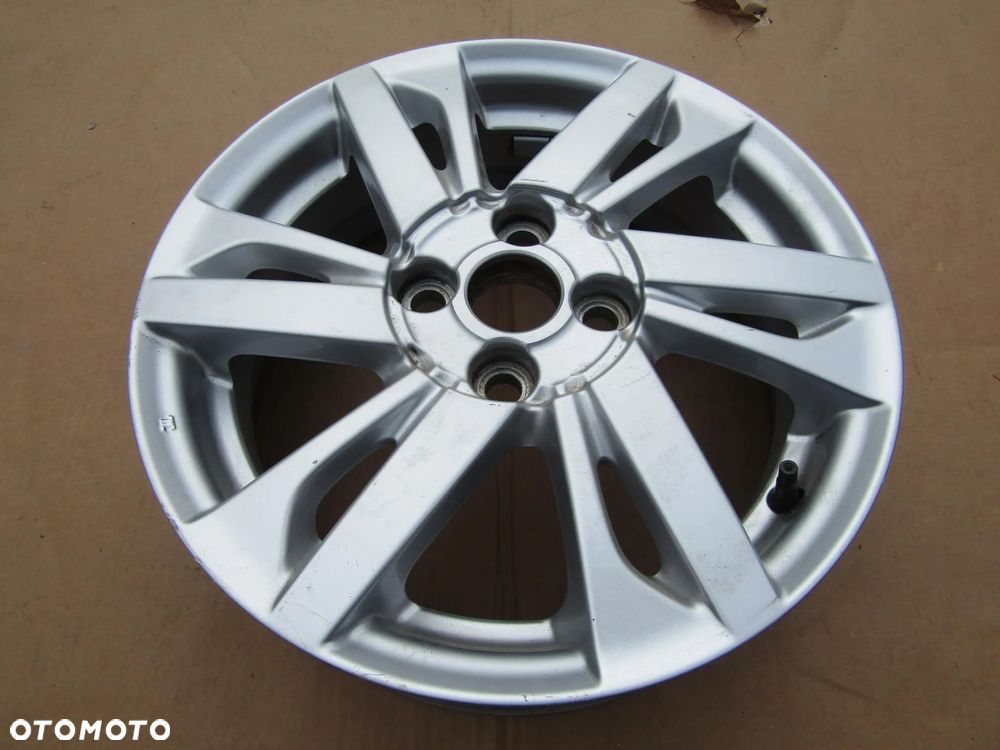 1x Felga 15 Citroen C1 Toyota Aygo II IQ Peugeot 107 108 / 4,5 j 4x100 ET35 42611-0H040 - 3