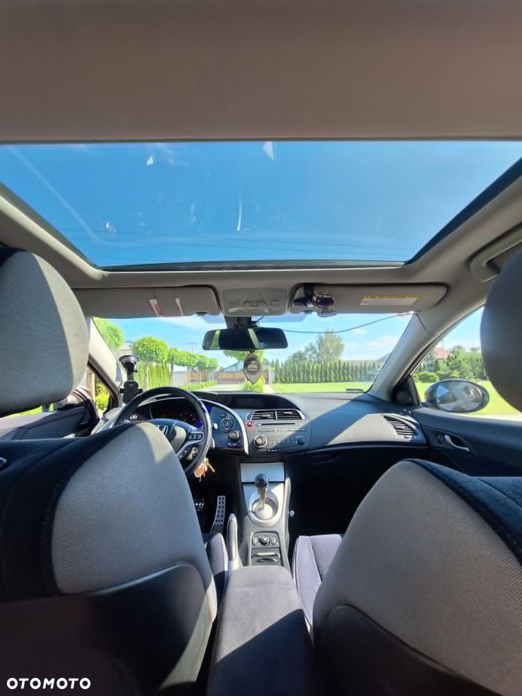 Honda Civic 1.8 Executive - 19