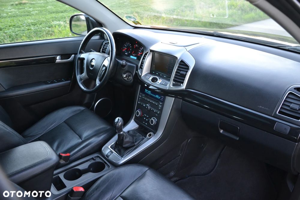 Chevrolet Captiva - 31