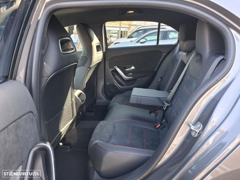 Mercedes-Benz A 180 d - 13