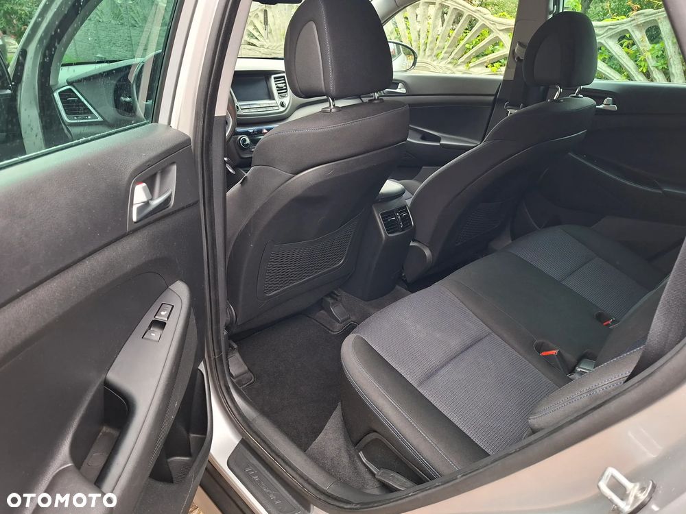 Hyundai Tucson 1.7 CRDI BlueDrive Comfort 2WD - 9