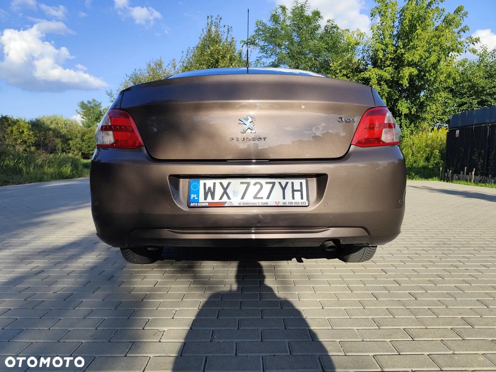 Peugeot 301 1.6 VTi Allure - 19