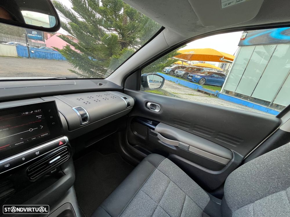 Citroën C4 Cactus 1.2 PureTech Shine Pack - 28