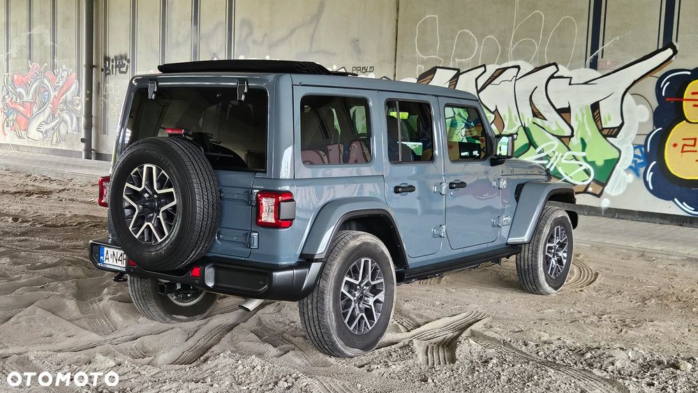 Jeep Wrangler - 28