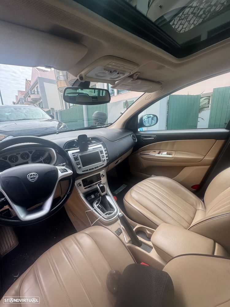 Lancia Delta 1.8 Di TurboJet 16v Auto Platinum - 4