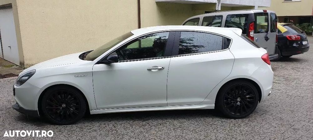 Alfa Romeo Giulietta 1.6 Mjet Distinctive - 3