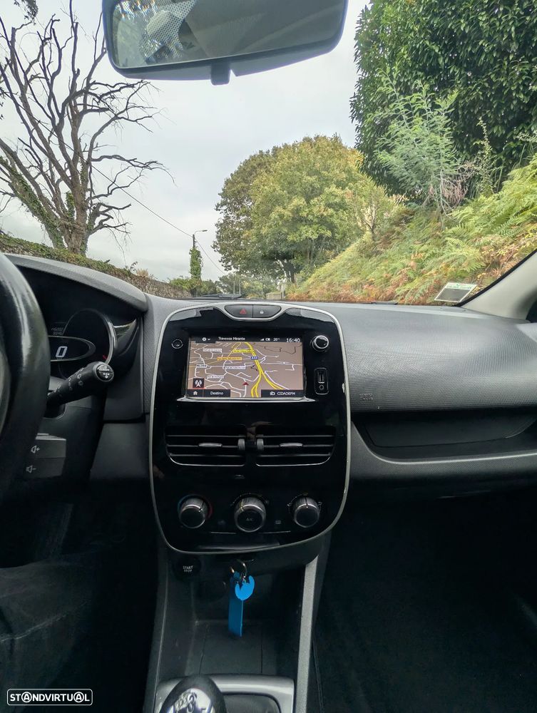 Renault Clio 0.9 TCe Limited Edition - 14