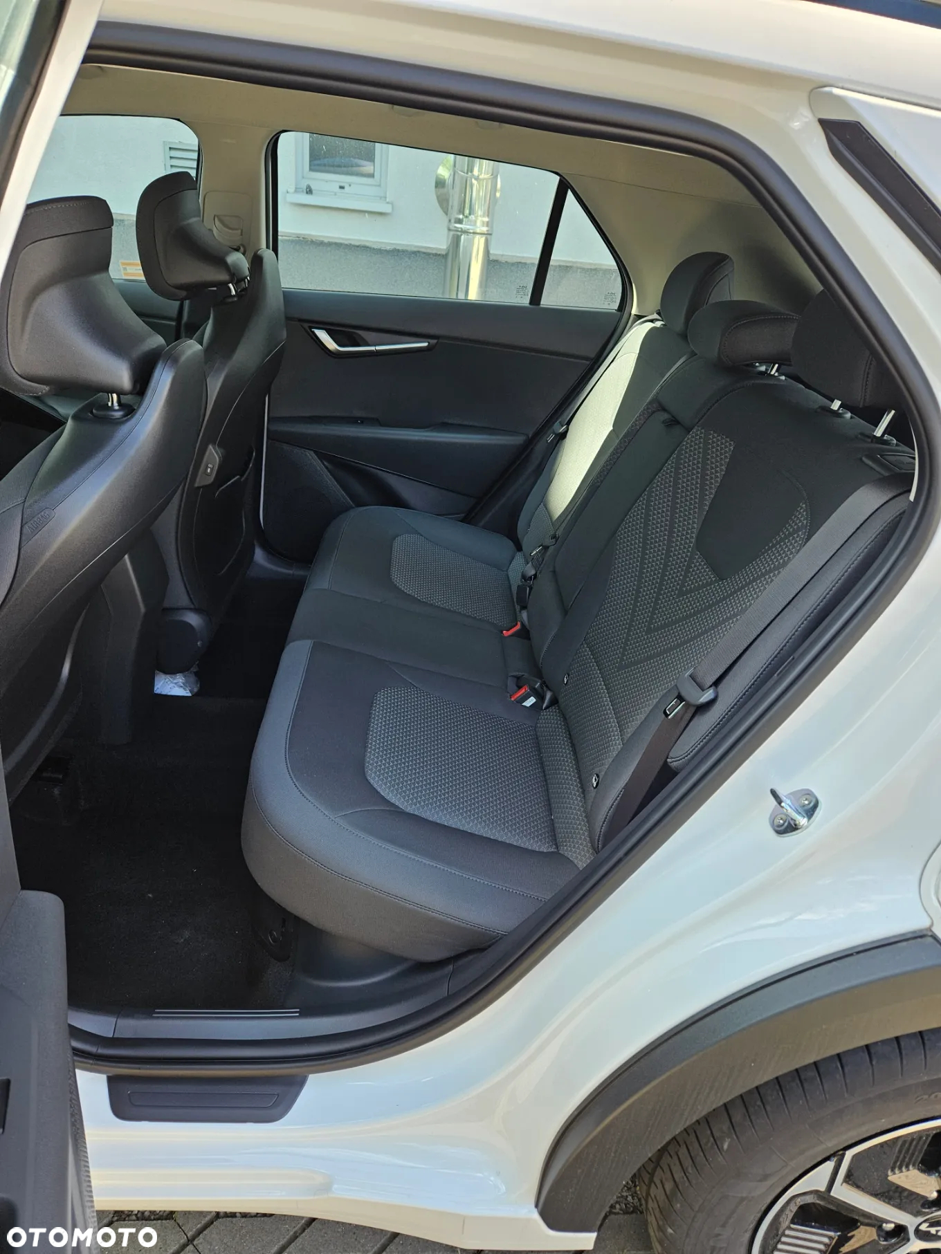 Kia Niro 1.6 GDI Hybrid M - 9