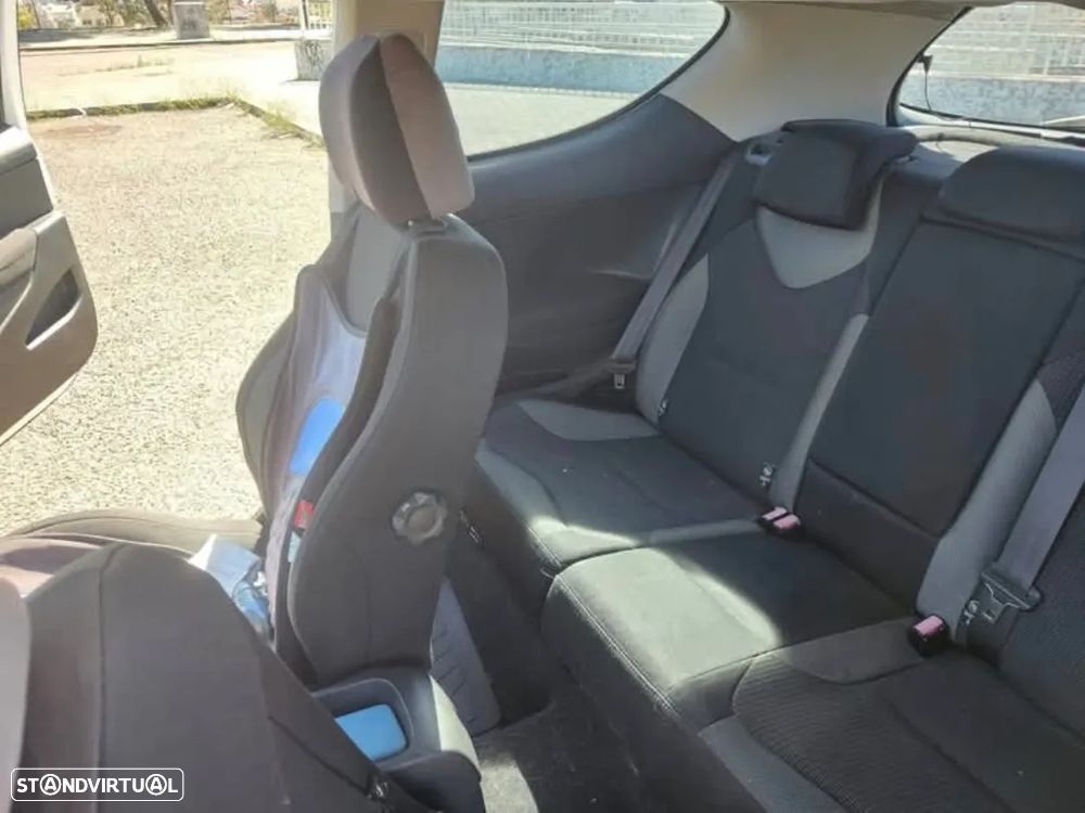 Peugeot 308 - 7