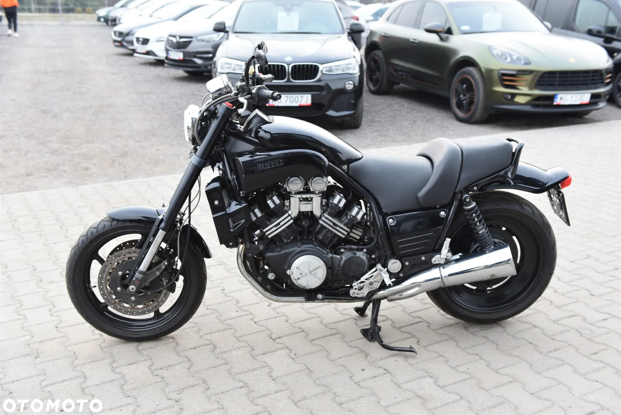 Yamaha V-MAX - 5