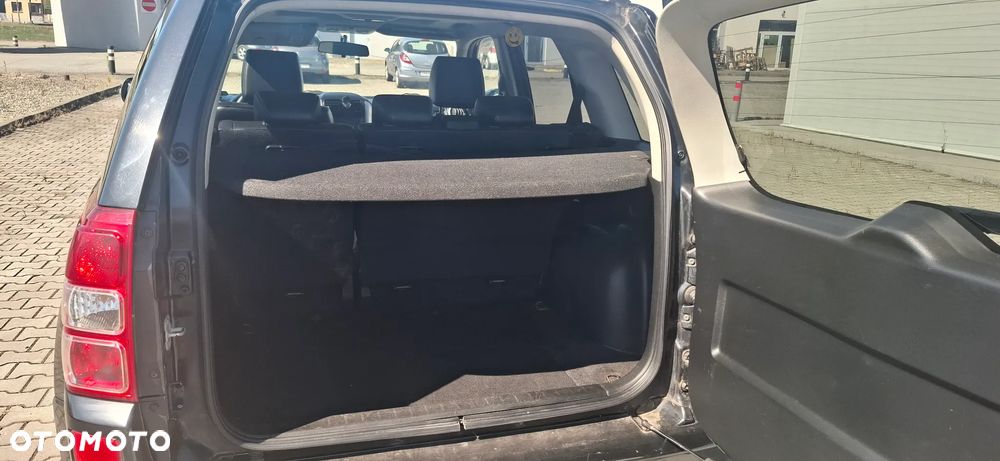 Suzuki Grand Vitara 1.9 DDiS De Luxe - 17