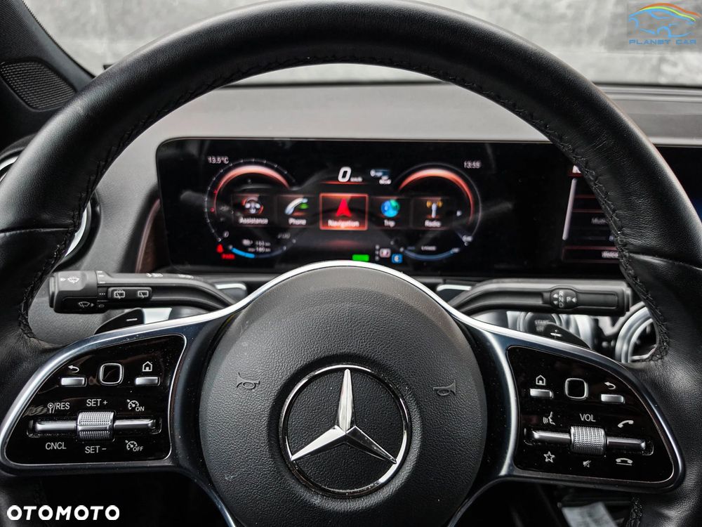 Mercedes-Benz EQB 250+ - 21