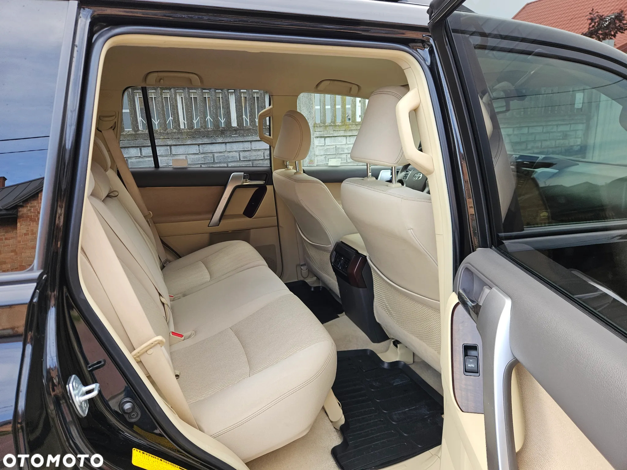 Toyota Land Cruiser LC 2.8 D-4D Premium - 21