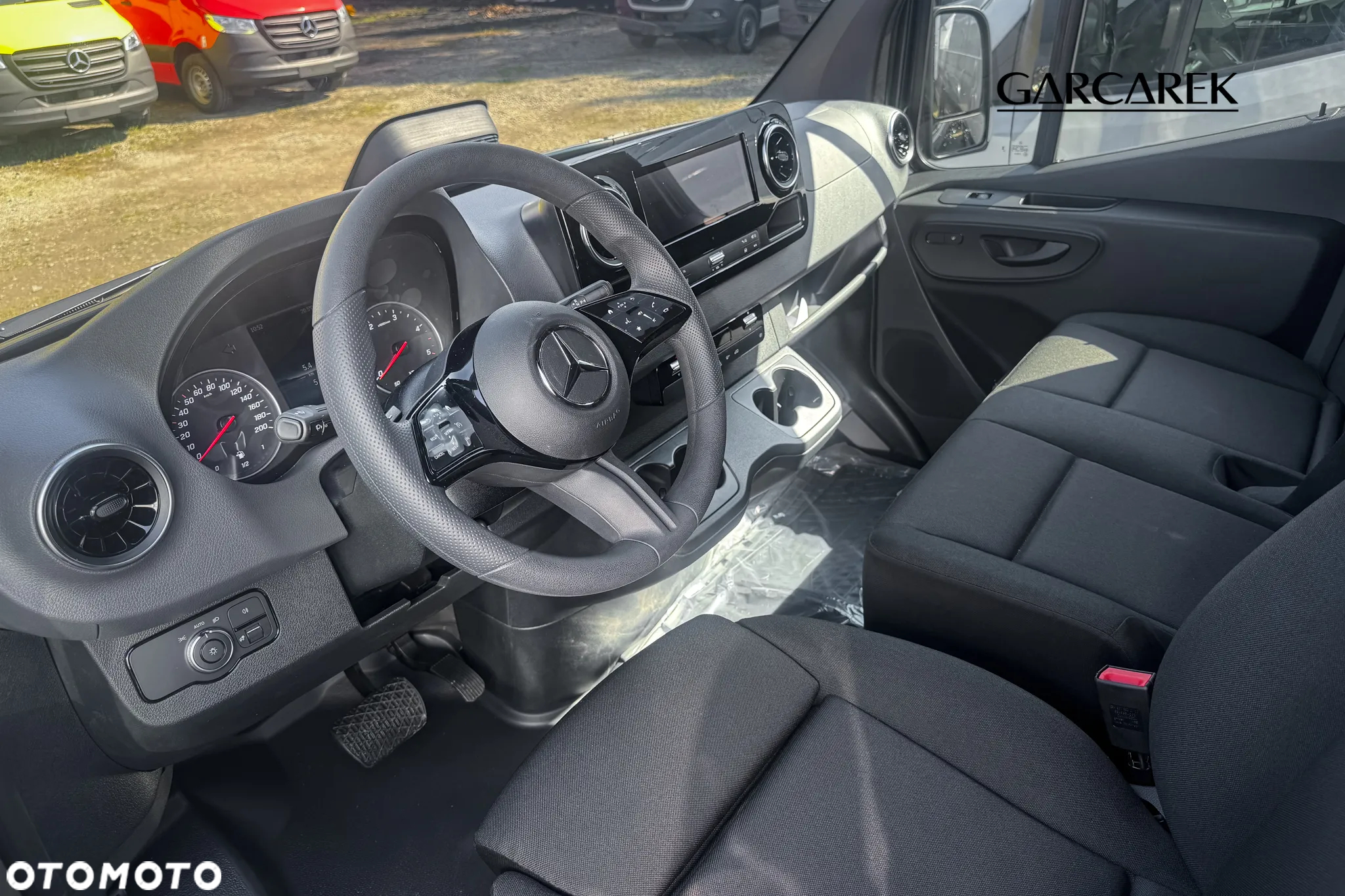 Mercedes-Benz Sprinter Furgon 319 CDI - 10