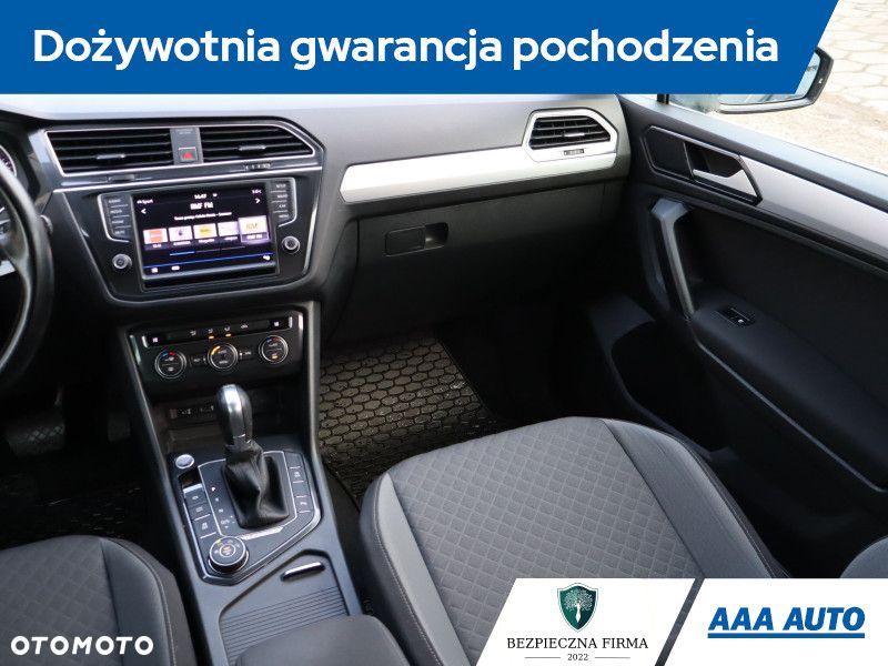 Volkswagen Tiguan - 9
