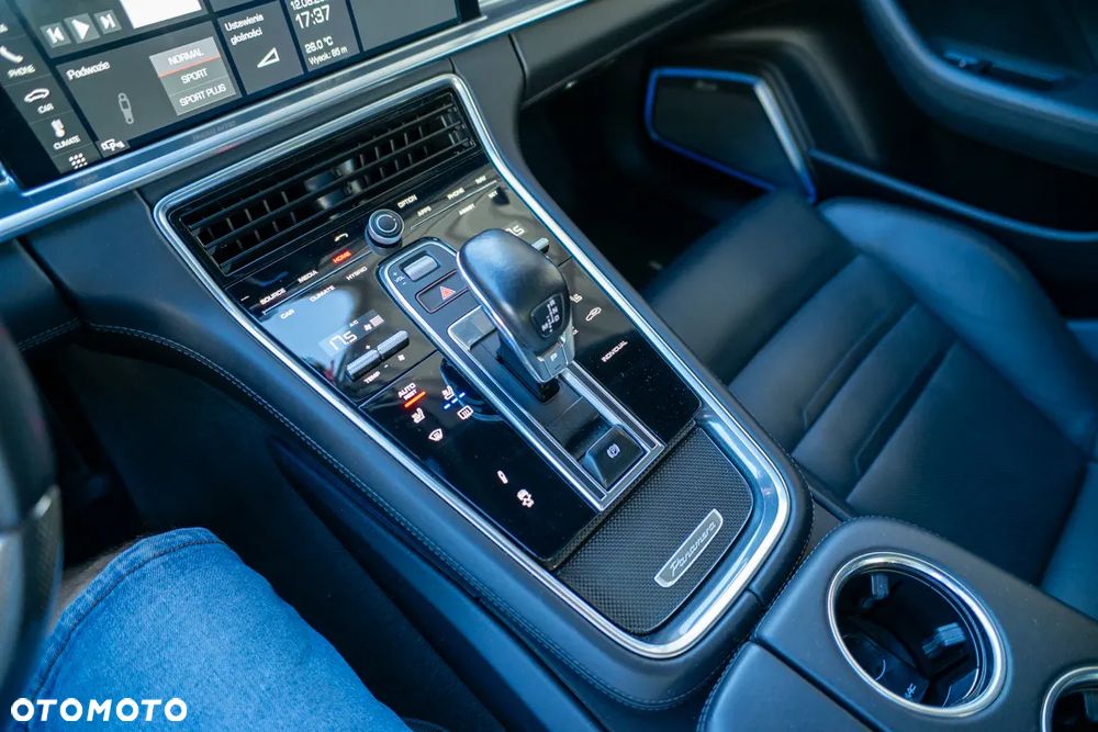Porsche Panamera Turbo S E-Hybrid - 38