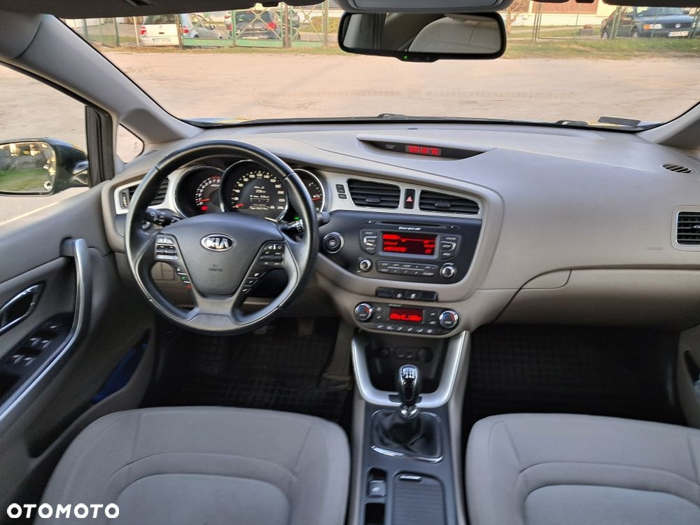 Kia Ceed - 7