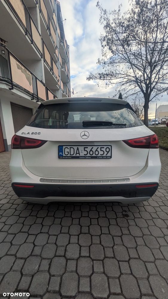 Mercedes-Benz GLA 200 Business Edition - 11