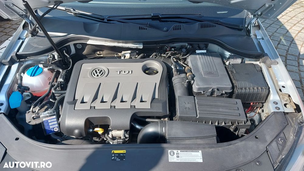 Volkswagen Passat Variant 2.0 TDI 4Motion BlueMotion Technology Trendline - 10