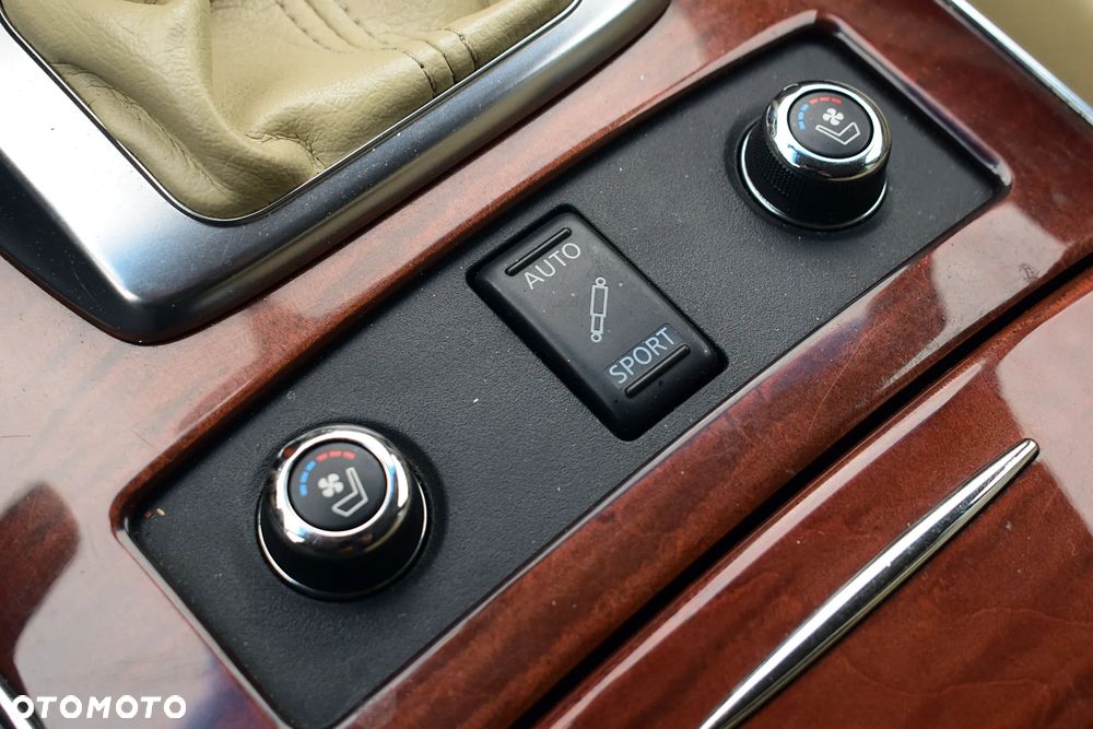 Infiniti FX FX30d S Premium - 16