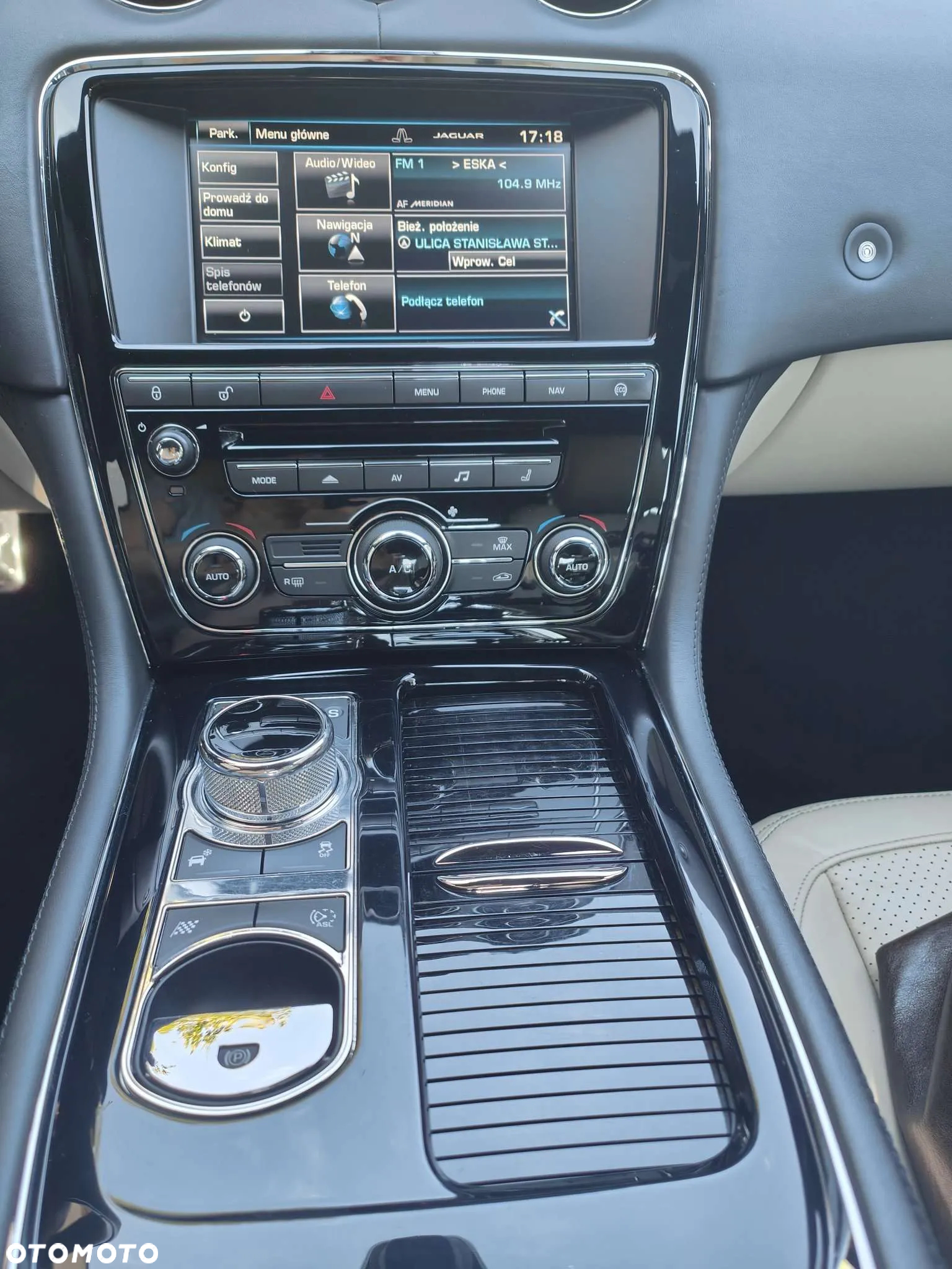 Jaguar XJ 3.0 T Portfolio - 8