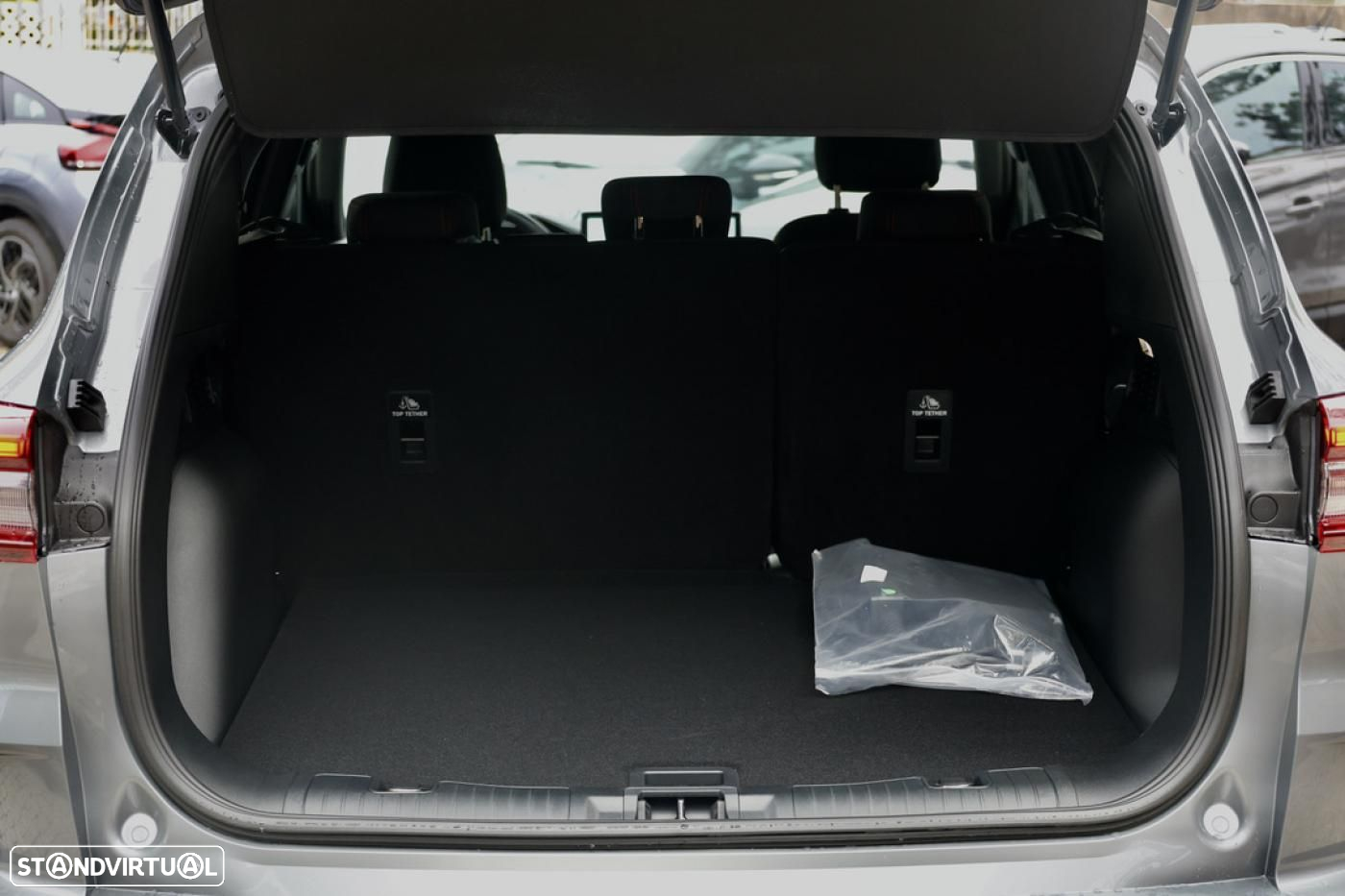 Ford Kuga 2.5 PHEV ST-Line X - 27