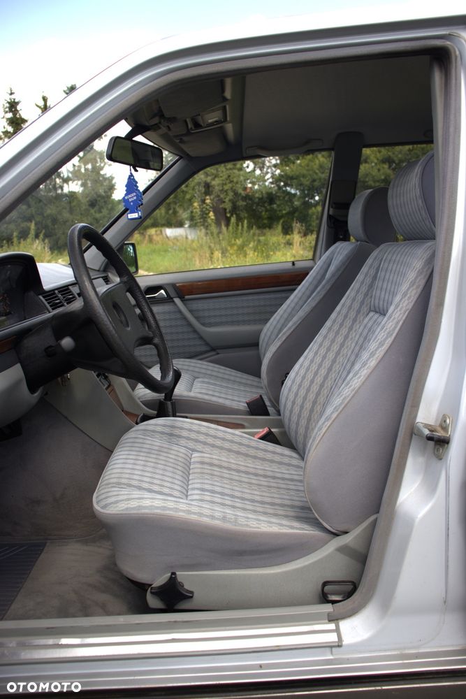 Mercedes-Benz W124 (1984-1993) - 4