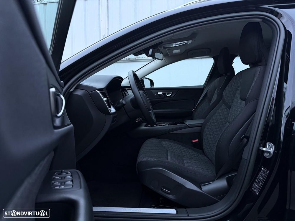 Volvo V60 2.0 T6 AWD TE Essential - 5