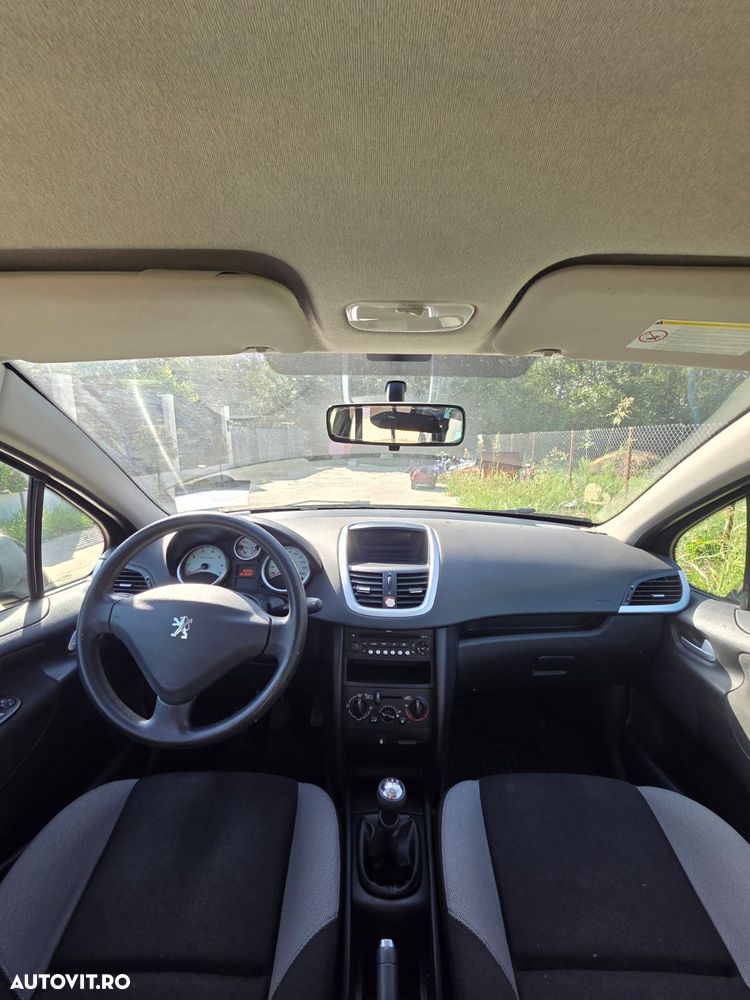 Peugeot 207 - 2