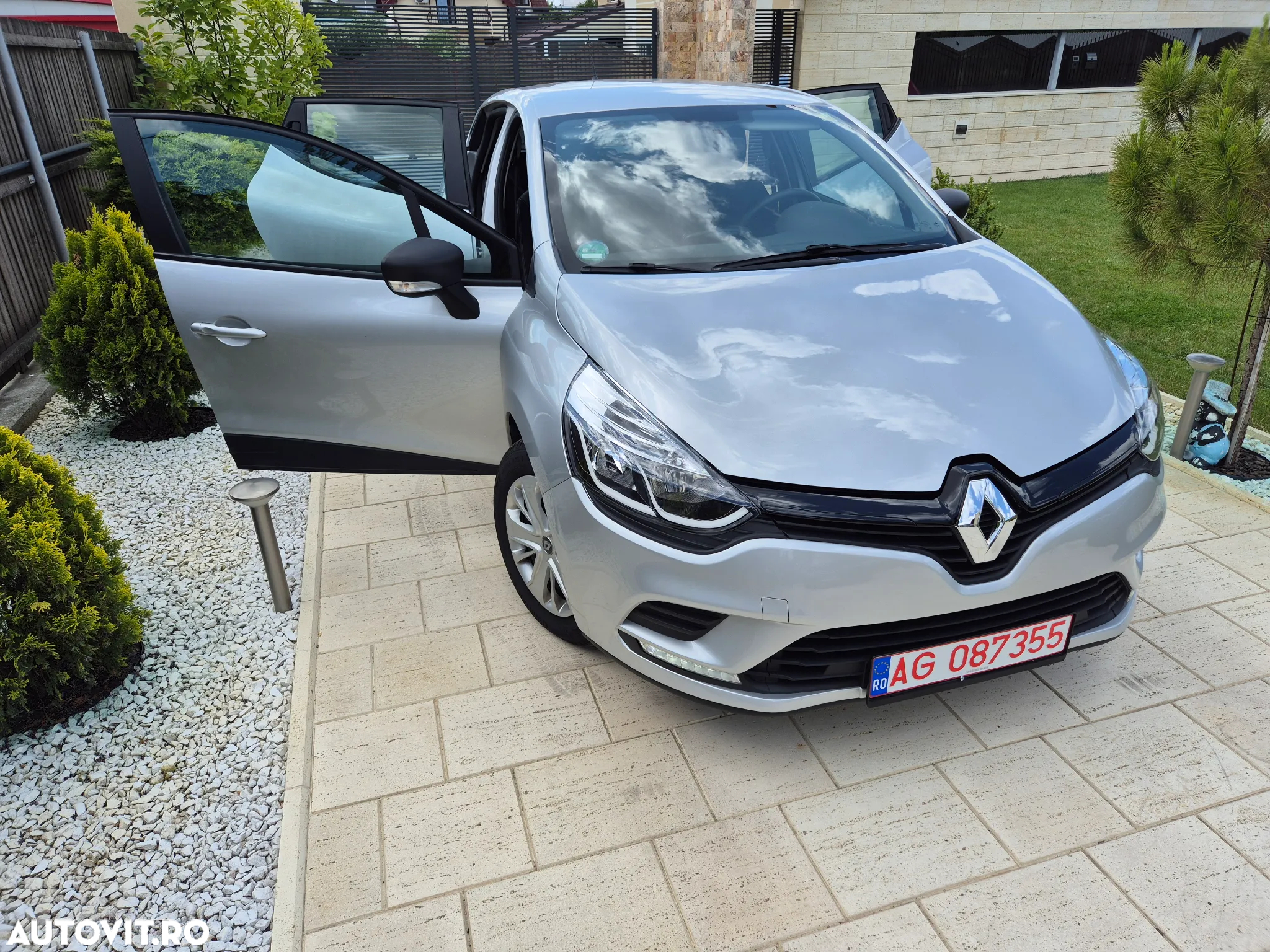 Renault Clio (Energy) dCi 90 Start & Stop INTENS - 4