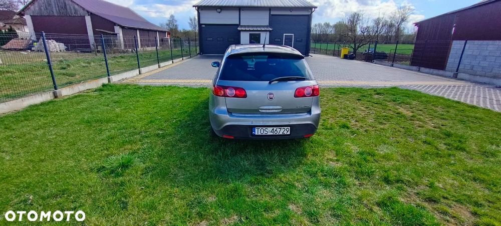 Fiat Croma 2.4 JTD Emotion - 5