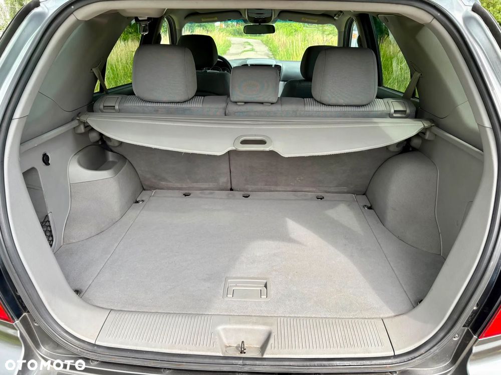Kia Sorento 2.5 CRDi VGT LX - 23