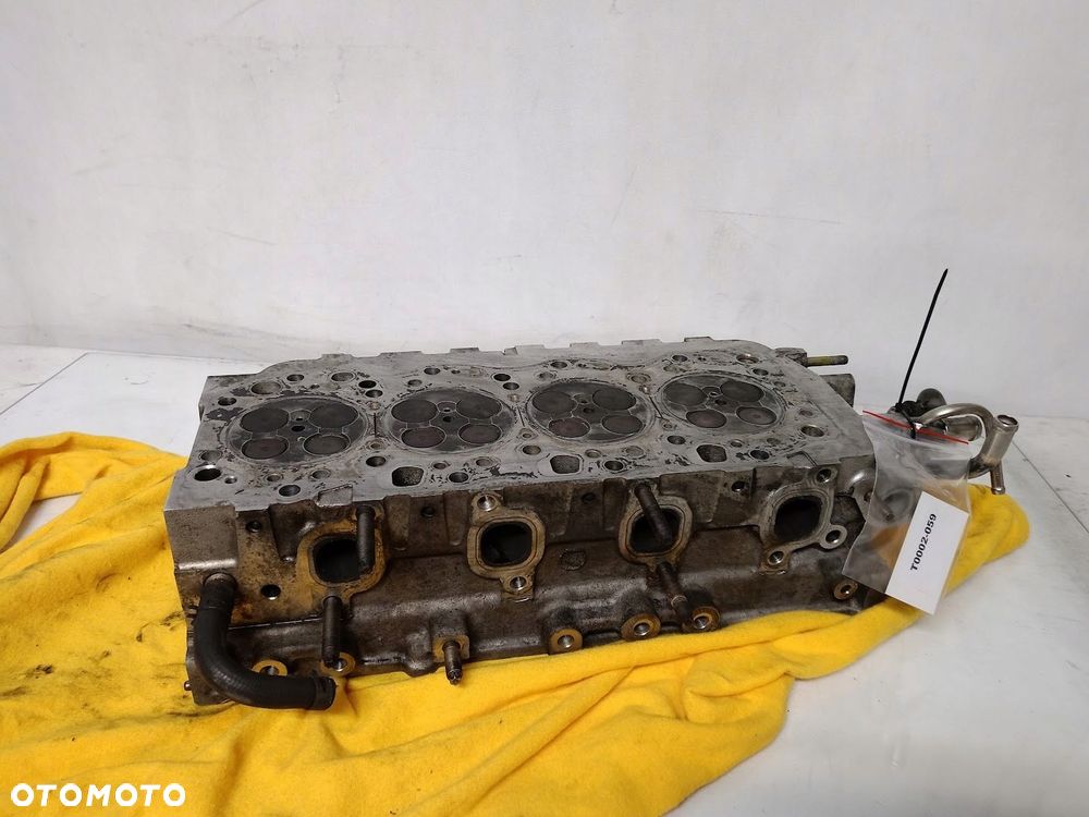 głowica silnika 2.0 d toyota avensis 2 - 2