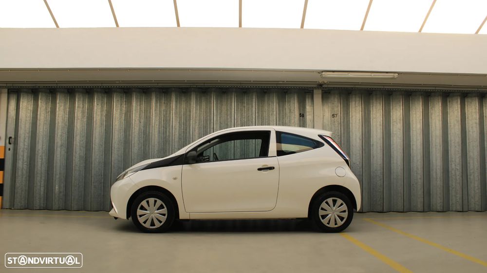 Toyota Aygo x-play - 57