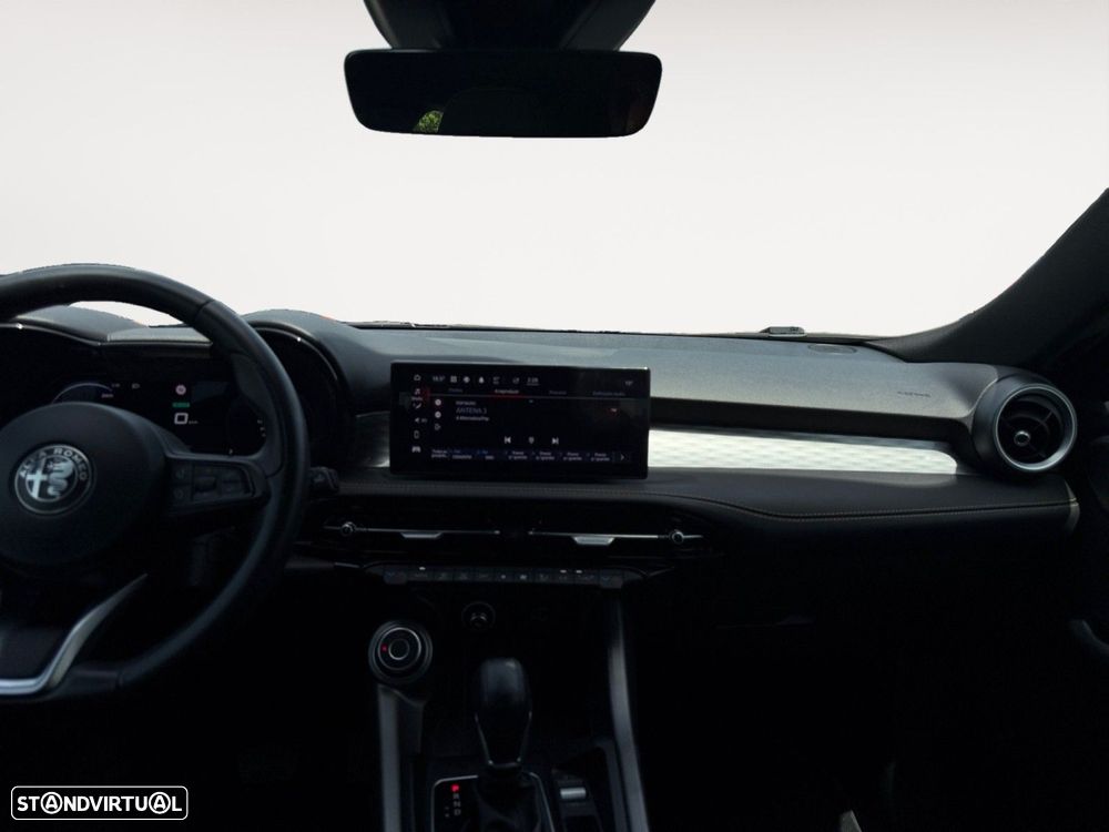 Alfa Romeo Tonale 1.5 Hybrid Ti - 11