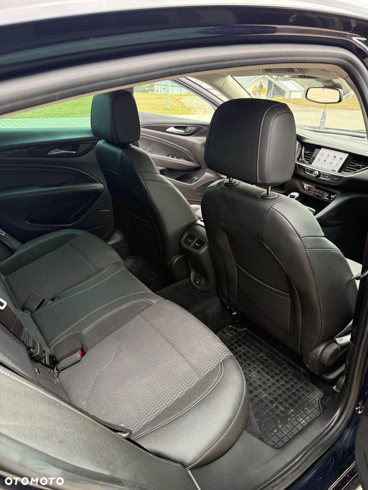 Opel Insignia - 13