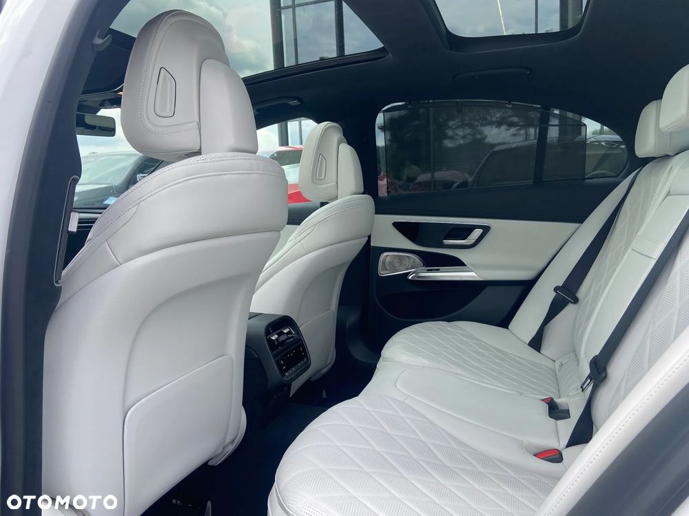 Mercedes-Benz Klasa E 450 d mHEV 4-Matic AMG 9G-Tronic - 8