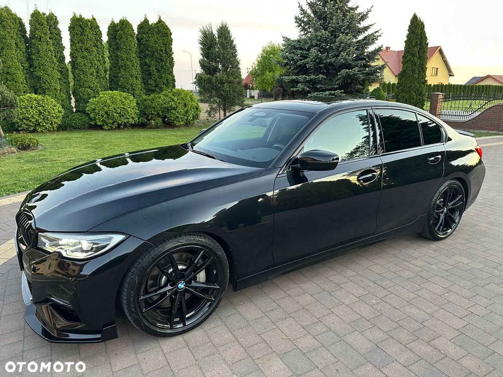 BMW Seria 3 330i M Sport - 5