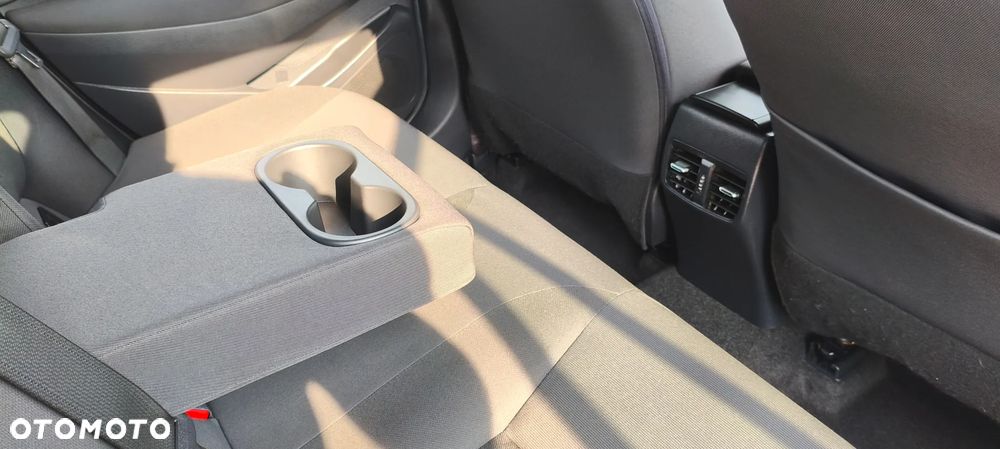 Toyota Corolla 1.8 Hybrid Executive - 37