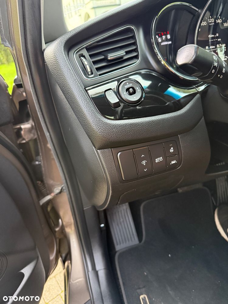 Kia Ceed 1.6 GDI XL DCT - 17