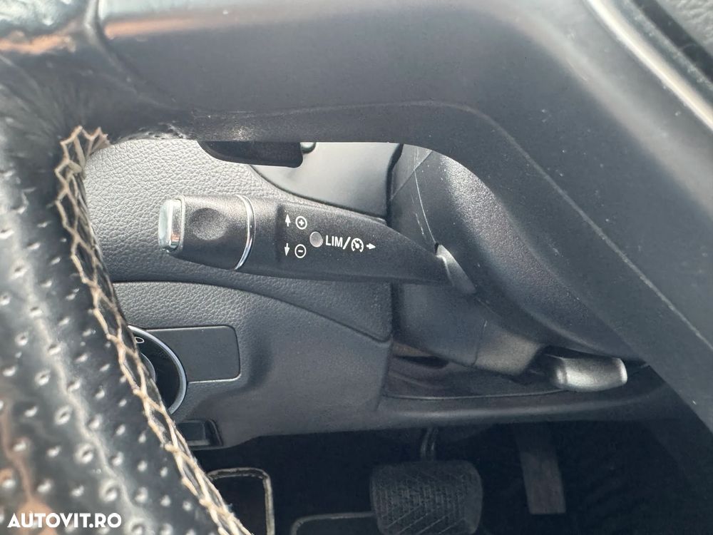 Mercedes-Benz GLA 220 CDI 4MATIC 7G-DCT Urban - 19